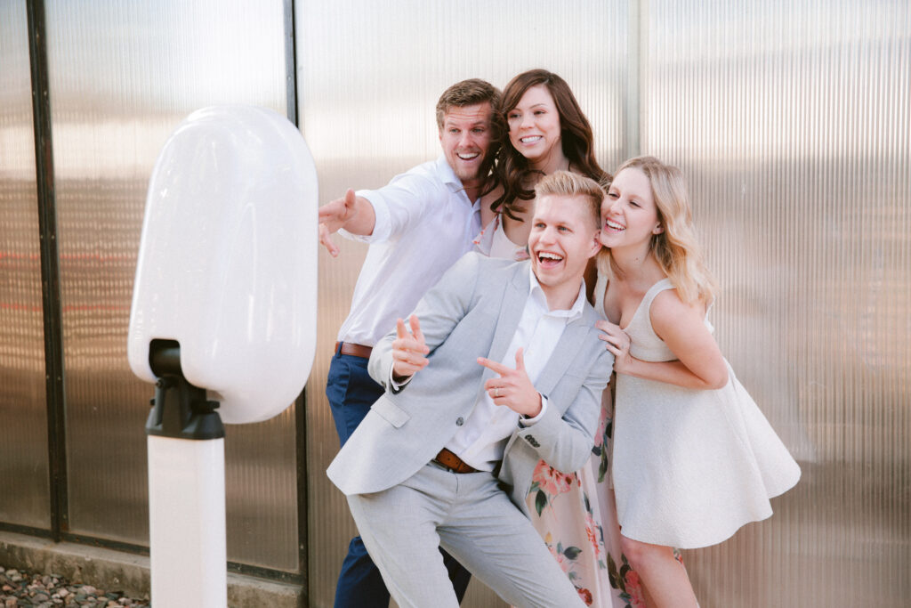 photo booth, group shot