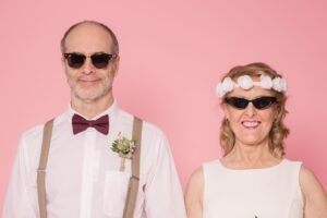 couple posing for wedding photo booth